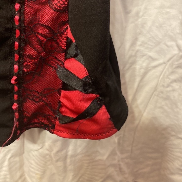 Ladies Pink and Black Corset from Spencer’s size small - Picture 4 of 9